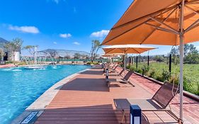 The Lagoon Exquisite Apartments
